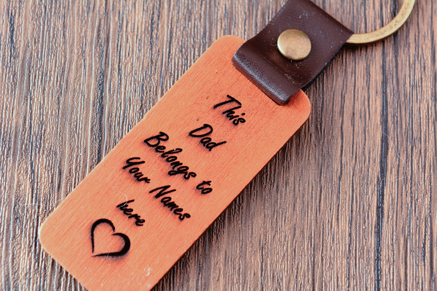 Personalised Wooden Keyring – Custom Father’s Day Gift for Dad, Grandad, or Stepdad, Engraved Keepsake Present for Him