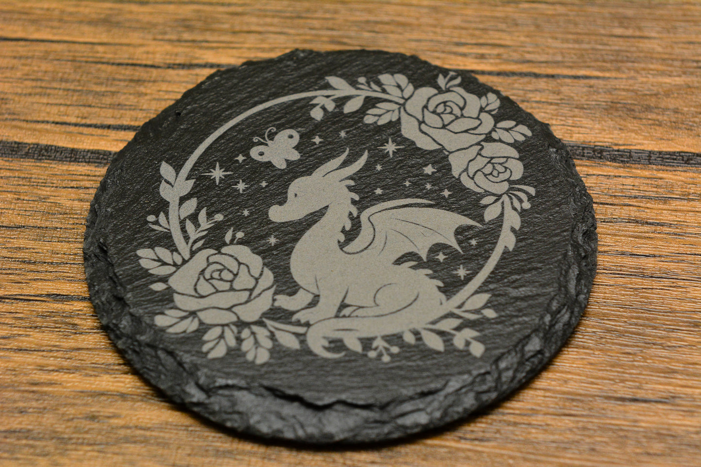 Cute Dragon Slate Coaster – Whimsical Fantasy Cottagecore Decor & Magical Home Giftare)