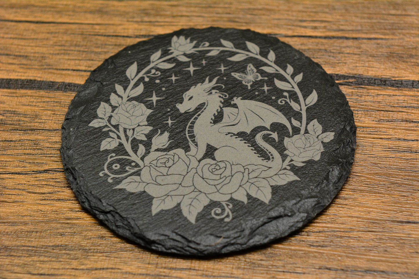 Cute Dragon Slate Coaster – Whimsical Fantasy Cottagecore Decor & Magical Home Giftare)