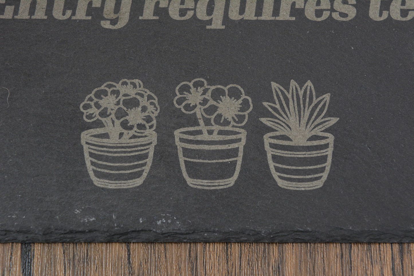 Funny Grandad’s Shed Slate Wall Sign – Humorous Garden Gift, Rustic Hanging Plaque for Grandad