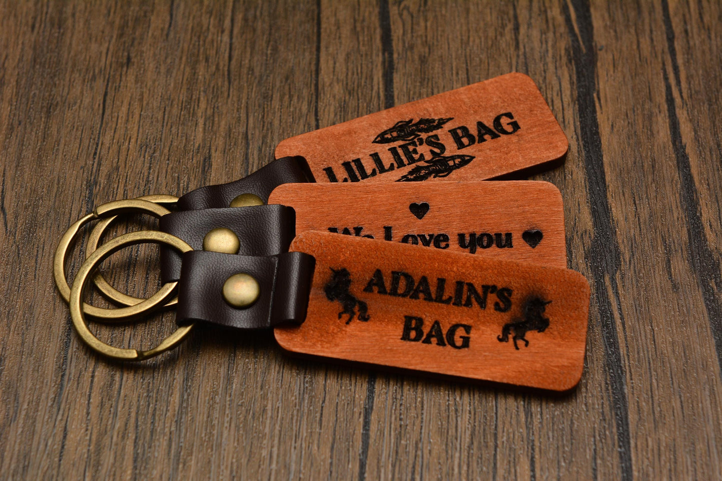 Custom Engraved Wooden Keyring – Personalised Wood Keychain with Your Text – Unique Gift for Him or Her, Birthday or Everyday Keepsake