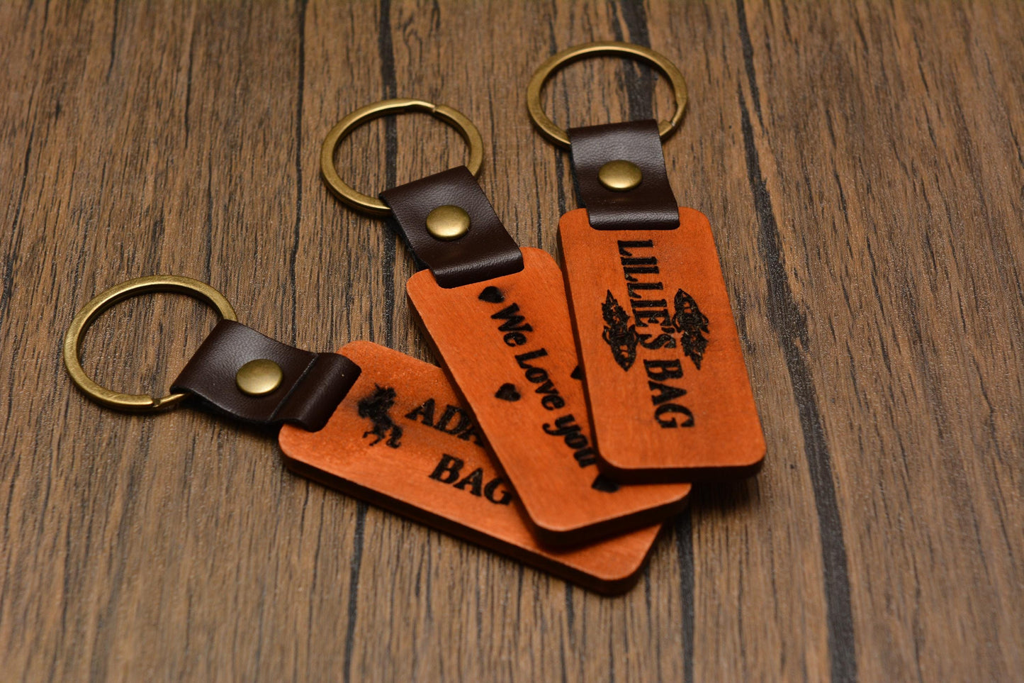 Custom Engraved Wooden Keyring – Personalised Wood Keychain with Your Text – Unique Gift for Him or Her, Birthday or Everyday Keepsake